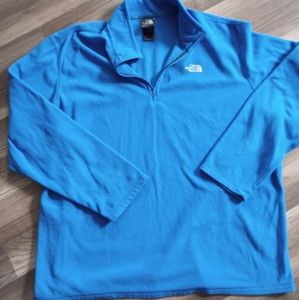 The North Face fleece 1/4 zip pullover